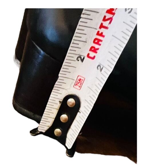 Vintage Salvatore Ferragamo Low Heel Pumps Blue Leather Gold Accent Size 8 AA - Picture 14 of 15